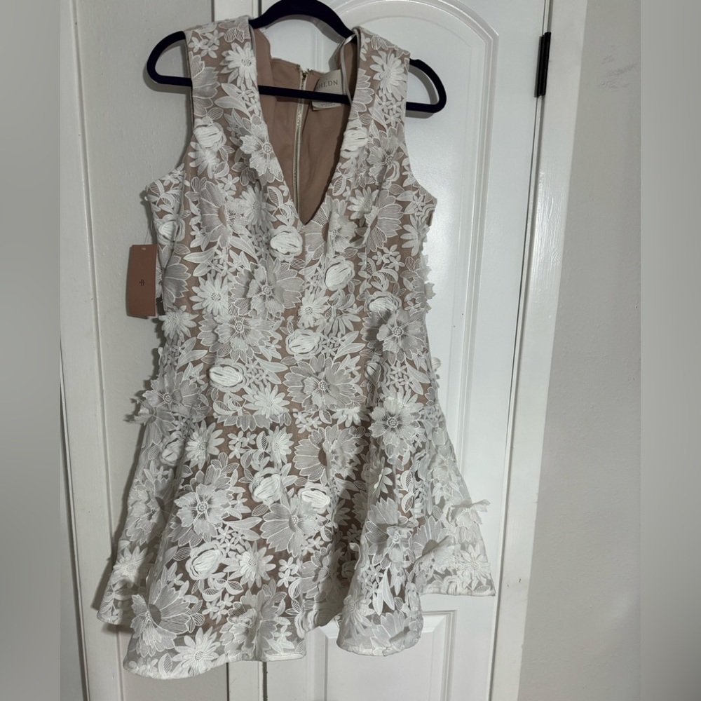 🌹 NWT 🌹 BHLDN textured mini wedding dress size 18
